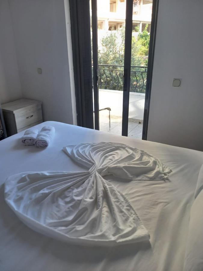Sunset Aparthotel Sarandë Exterior foto