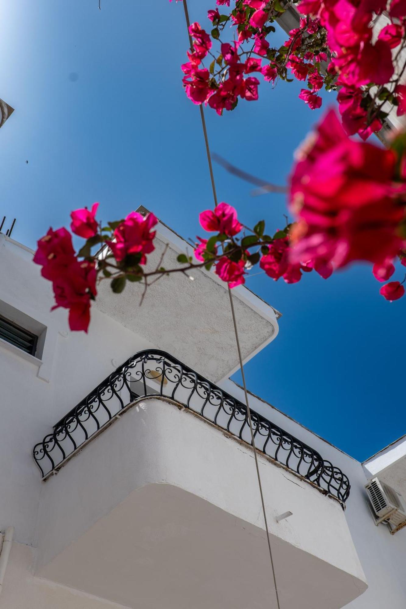 Sunset Aparthotel Sarandë Exterior foto